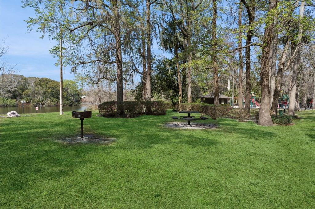 Image 22 of property listing at 429 SHEOAH BOULEVARD 12, Winter Springs, FL 32708