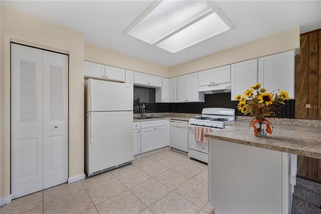 2038 KINGS CROSSING SW, Winter Haven, FL 33880