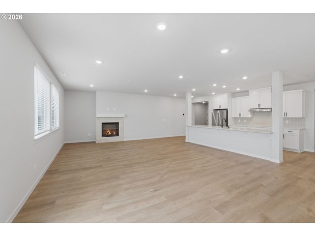 8676 N DIMMICK St, Camas, WA 98607