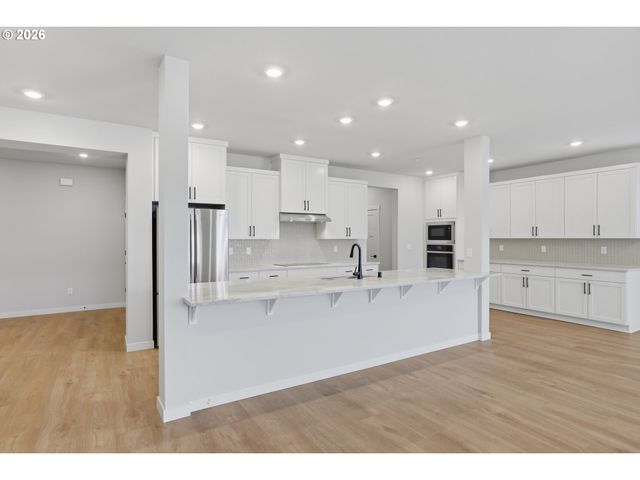 8676 N DIMMICK St, Camas, WA 98607