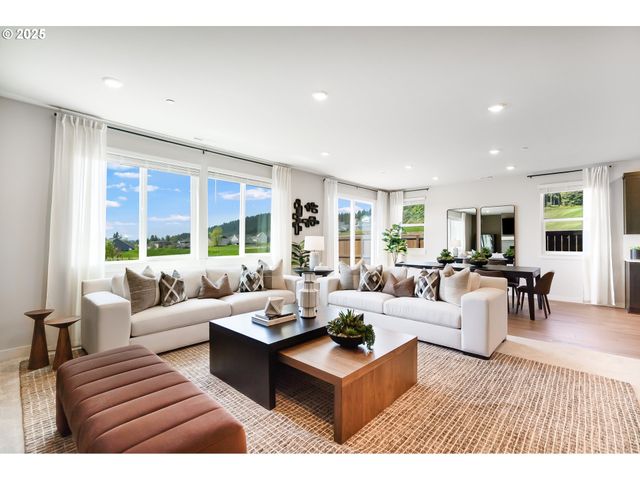 8676 N DIMMICK St, Camas, WA 98607