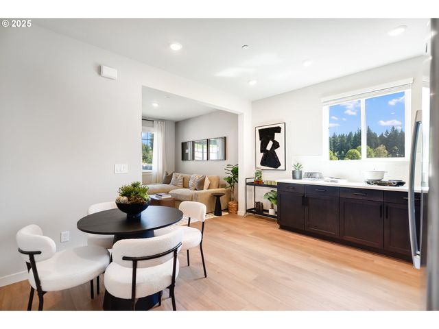 8676 N DIMMICK St, Camas, WA 98607