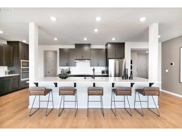8676 N DIMMICK St, Camas, WA 98607