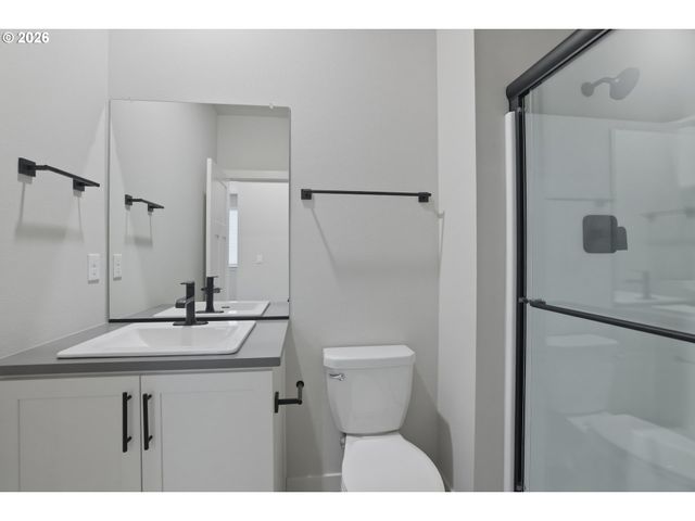 8676 N DIMMICK St, Camas, WA 98607