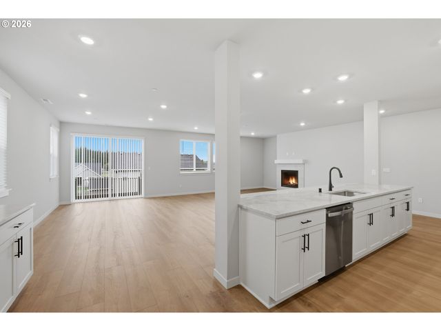 8676 N DIMMICK St, Camas, WA 98607