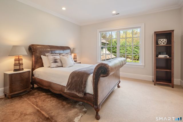 140 Stoneleigh Road, New Canaan, CT 06840