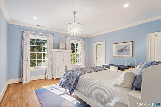 140 Stoneleigh Road, New Canaan, CT 06840