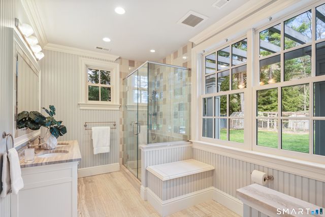 140 Stoneleigh Road, New Canaan, CT 06840