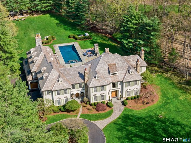 140 Stoneleigh Road, New Canaan, CT 06840