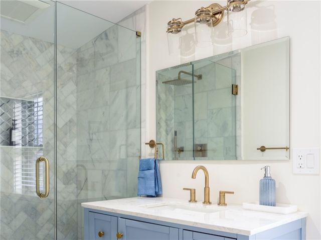 7 Dearborn Street 3, Newport, RI 02840