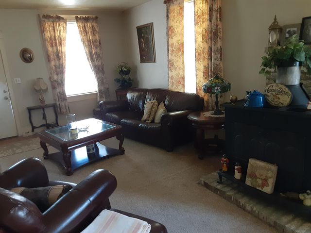 117 N Main St Street, Greenfield, MO 65661