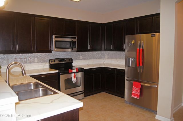 3710 HARTSFIELD FOREST Circle, Jacksonville, FL 32277