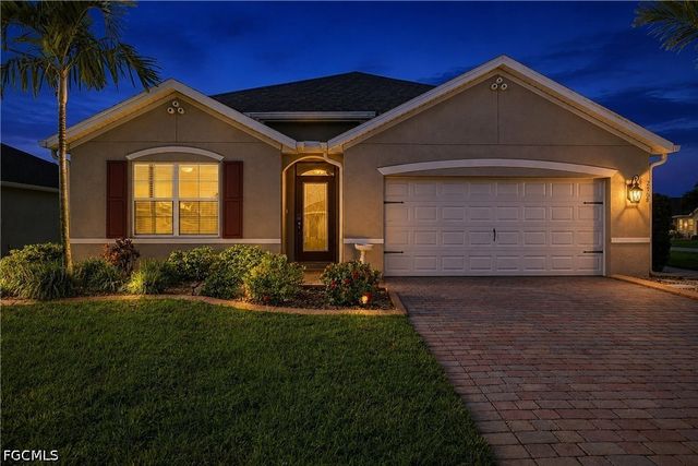 2708 Foralesca CT, Cape Coral, FL 33909