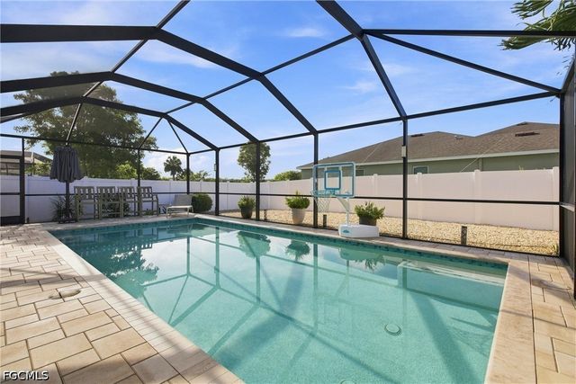 2708 Foralesca CT, Cape Coral, FL 33909
