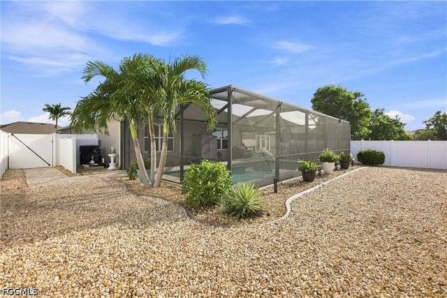 2708 Foralesca CT, Cape Coral, FL 33909