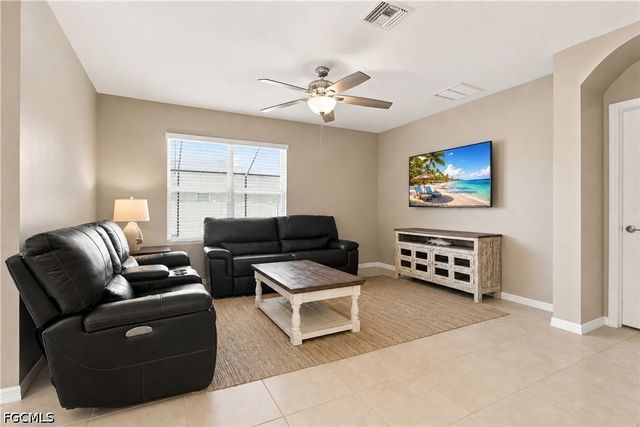 2708 Foralesca CT, Cape Coral, FL 33909
