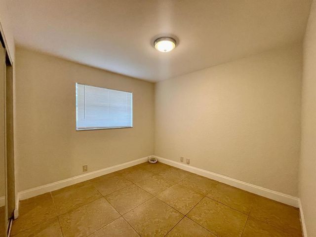 601 NE 29th Drive 7, Wilton Manors, FL 33334