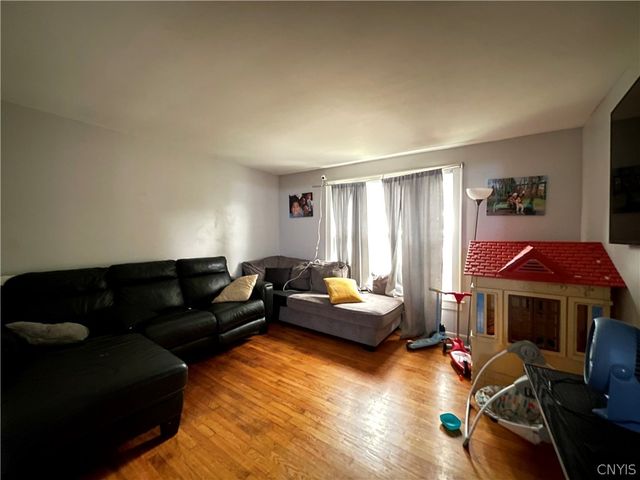 114 Vann Street, Syracuse, NY 13206