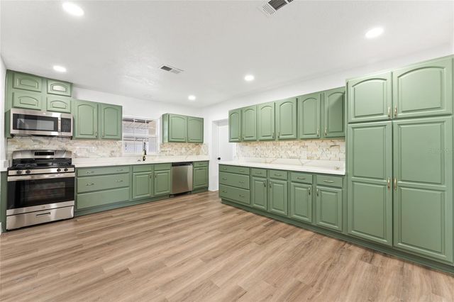 637 PASADENA AVENUE, Longwood, FL 32750