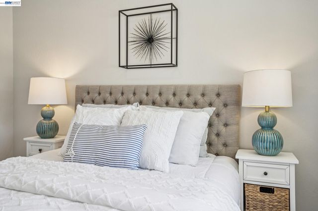 2297 Medallion Dr 4, Union City, CA 94587