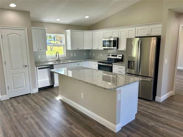 15613 SE 84TH TERRACE, Summerfield, FL 34491