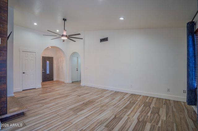 9054 N 84TH Lane, Peoria, AZ 85345