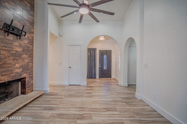 9054 N 84TH Lane, Peoria, AZ 85345