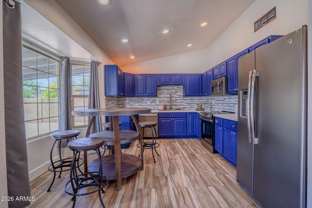 9054 N 84TH Lane, Peoria, AZ 85345