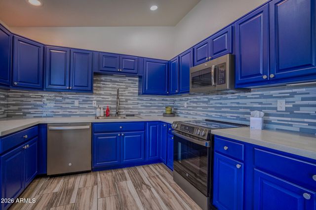 9054 N 84TH Lane, Peoria, AZ 85345