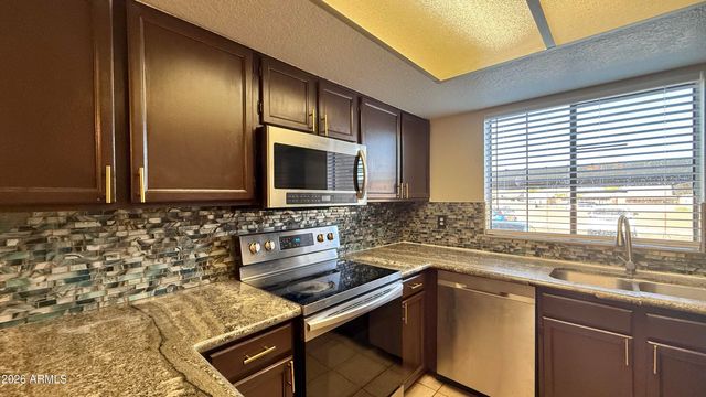 1905 E UNIVERSITY Drive 124, Tempe, AZ 85288