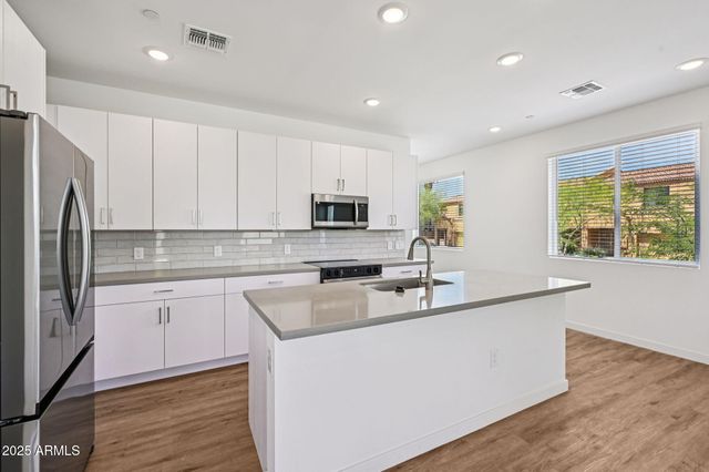 2131 E JENNIFER LYNN Way, Phoenix, AZ 85022