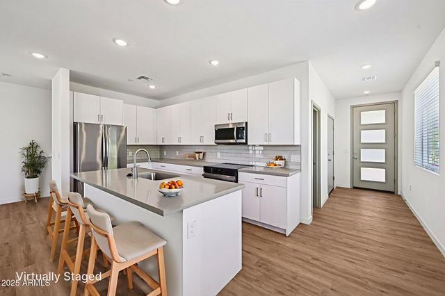 2131 E JENNIFER LYNN Way, Phoenix, AZ 85022