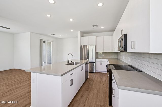 2131 E JENNIFER LYNN Way, Phoenix, AZ 85022