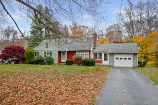 33 Briar Hill Road, Norwich, CT 06360