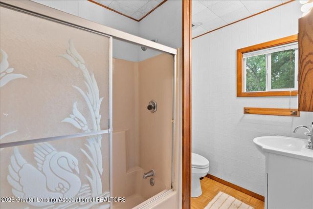 5612 S Washington Avenue, Lansing, MI 48911