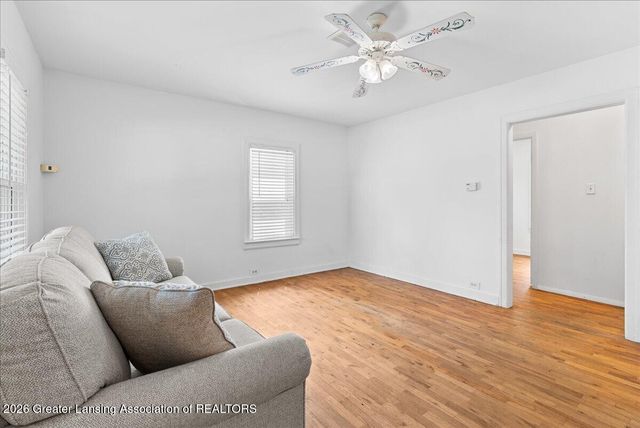 5612 S Washington Avenue, Lansing, MI 48911