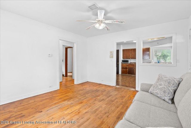 5612 S Washington Avenue, Lansing, MI 48911