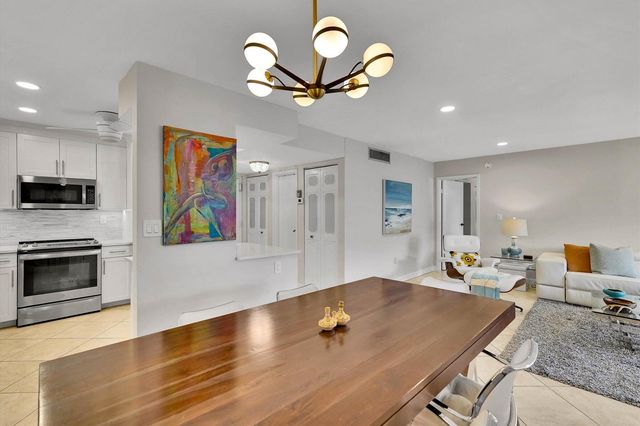 3520 S Ocean Boulevard L405, South Palm Beach, FL 33480
