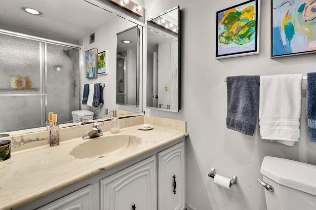 3520 S Ocean Boulevard L405, South Palm Beach, FL 33480