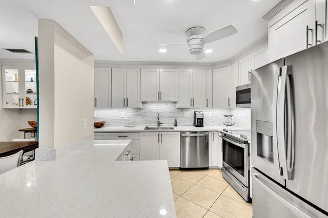3520 S Ocean Boulevard L405, South Palm Beach, FL 33480