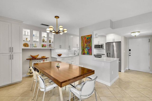 3520 S Ocean Boulevard L405, South Palm Beach, FL 33480