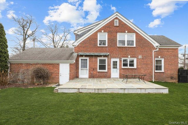 10 Madison Road, Scarsdale, NY 10583