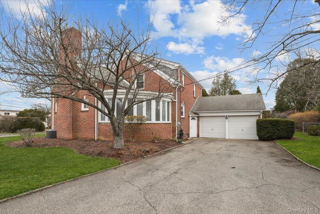 10 Madison Road, Scarsdale, NY 10583