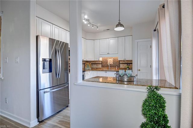 5300 Village Square Ct, Virginia Beach, VA 23455