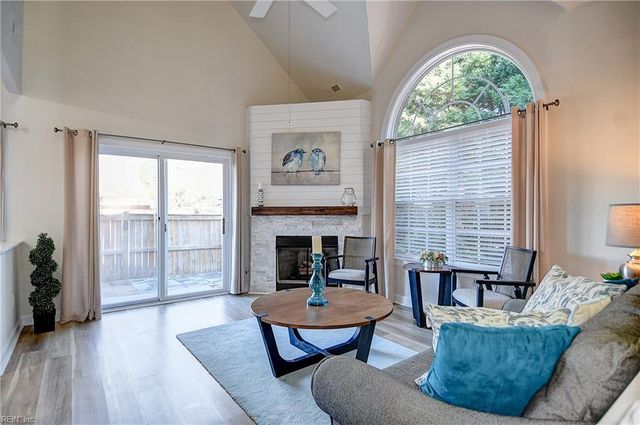 5300 Village Square Ct, Virginia Beach, VA 23455