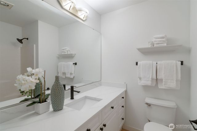 23746 SE 36th Lane, Issaquah, WA 98029