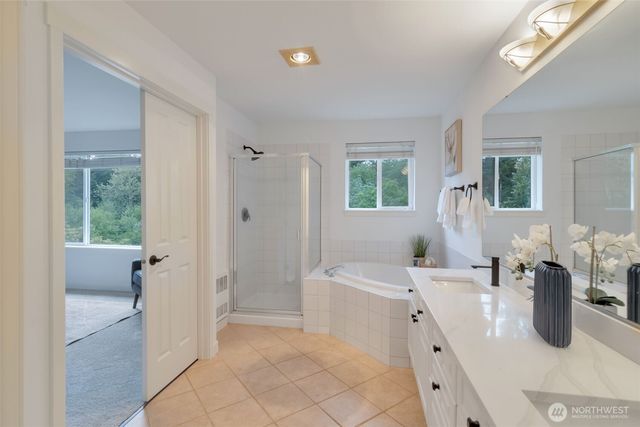 23746 SE 36th Lane, Issaquah, WA 98029