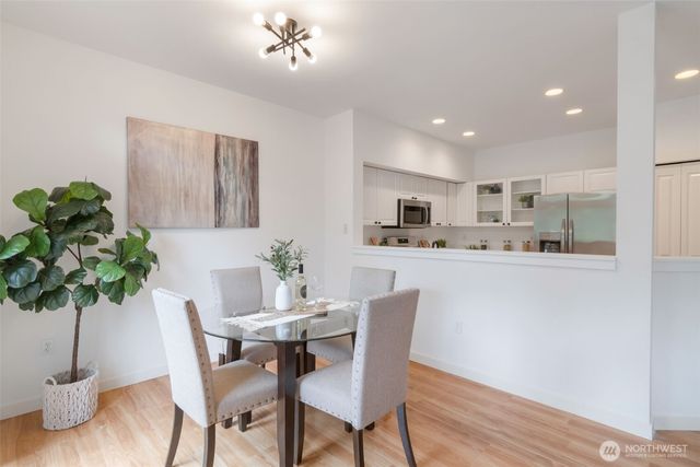 23746 SE 36th Lane, Issaquah, WA 98029