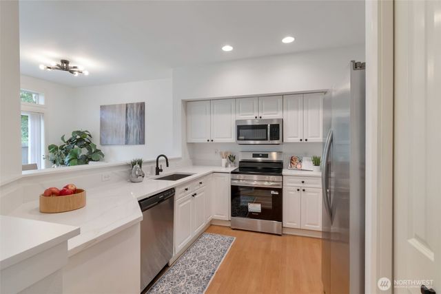 23746 SE 36th Lane, Issaquah, WA 98029