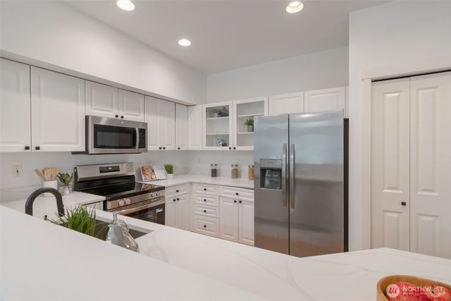 23746 SE 36th Lane, Issaquah, WA 98029
